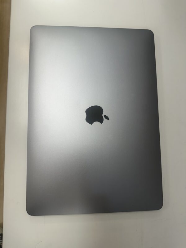 MacBook Pro 13" 2018, 2.3Ghz, 8GB, 128GB - Image 2