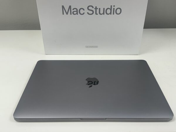 MacBook Pro 13" 2018, 2.3Ghz, 8GB, 128GB - Image 3