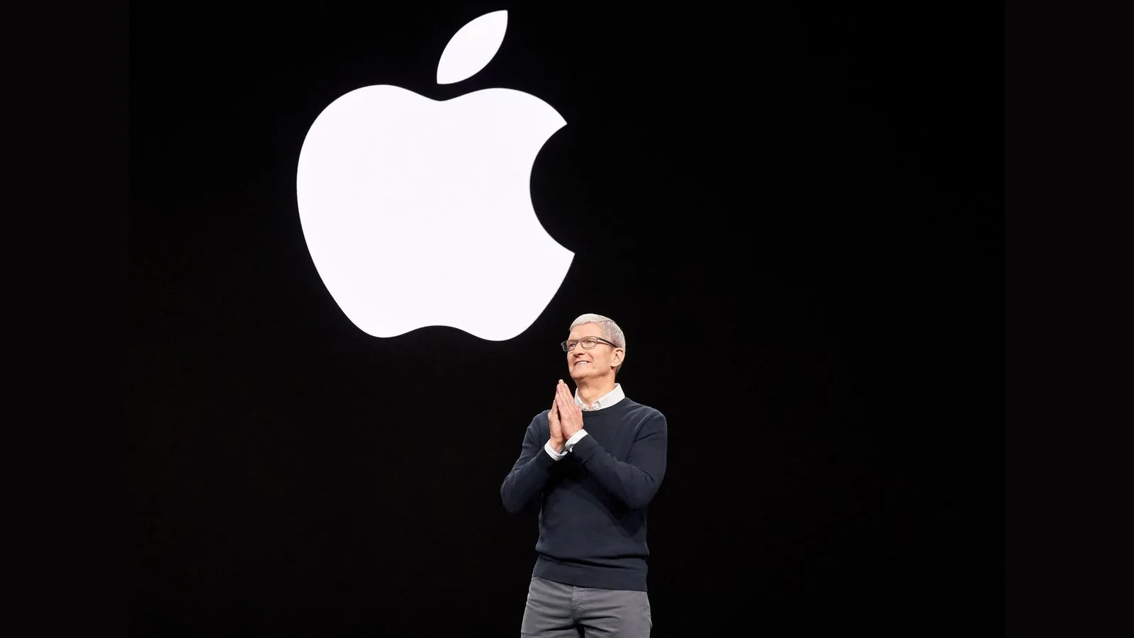 Tim Cook largohet nga drejtimi i Apple pas 15 vitesh